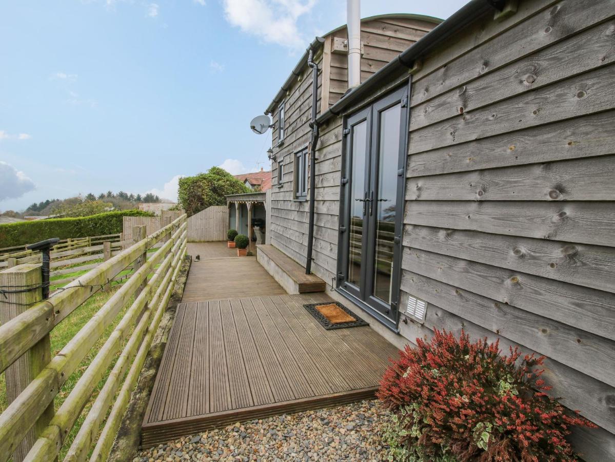 Shepherds Cabin At Titterstone Farden エクステリア 写真